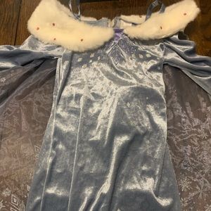 Elsa dress with music